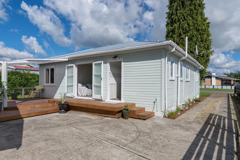 Photo of property in 5 Sunrise Avenue, Owhata, Rotorua, 3010