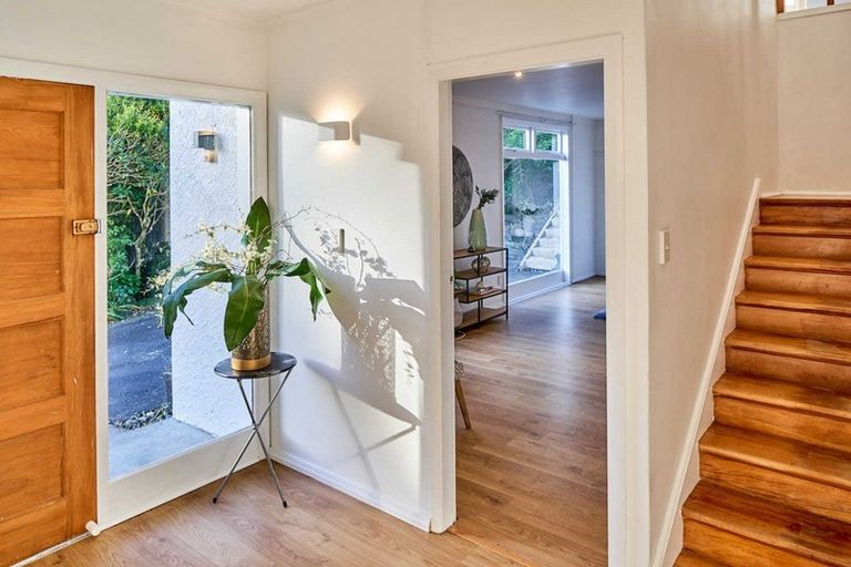 Photo of property in 57 Rona Street, Eastbourne, Lower Hutt, 5013