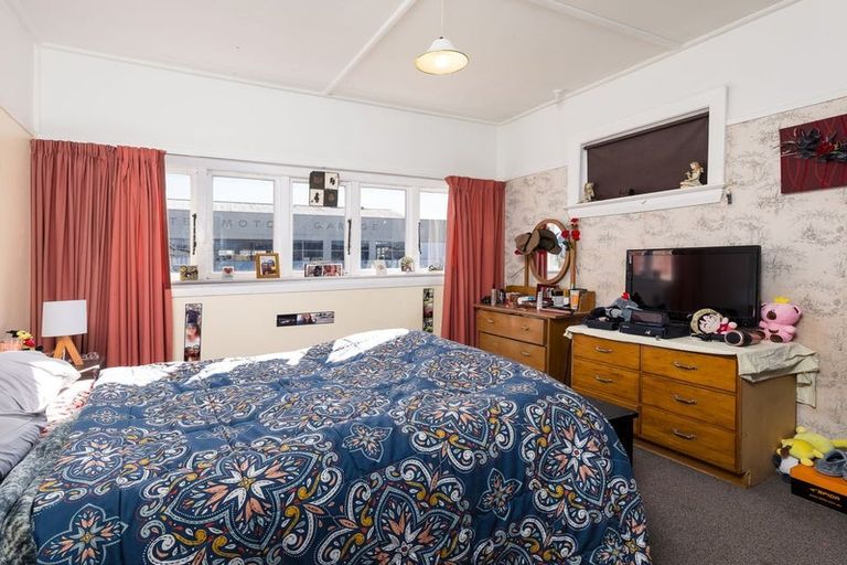 Photo of property in 49 Shearman Street, Waimate, 7924