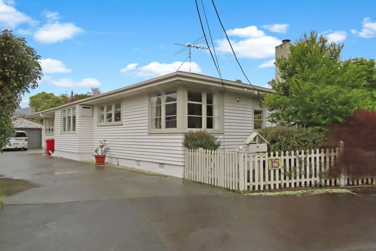 Photo of property in 15 Prouse Grove, Silverstream, Upper Hutt, 5019