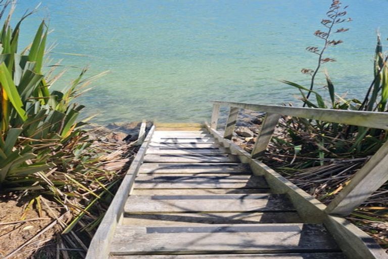 Photo of property in 4 First Avenue, Glenbrook, Waiuku, 2681