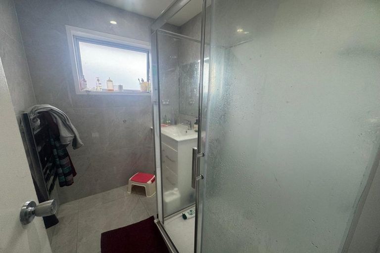 Photo of property in 1/42 South Street, Papakura, 2110