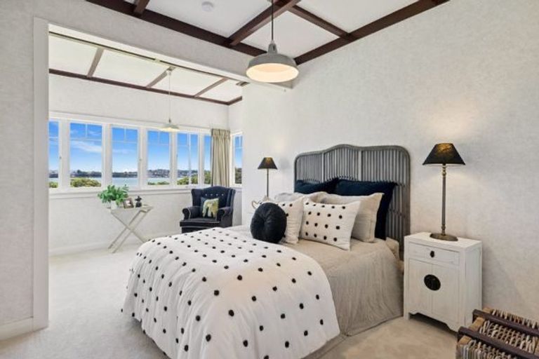 Photo of property in 3 Marine Terrace, Bayswater, Auckland, 0622