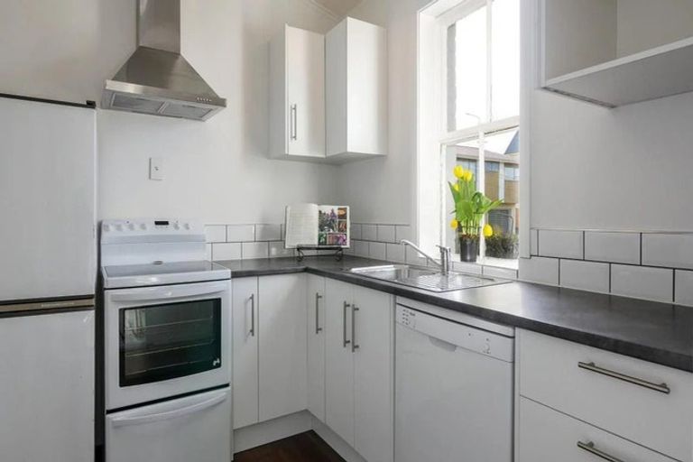 Photo of property in 34 Galloway Street, Mornington, Dunedin, 9011