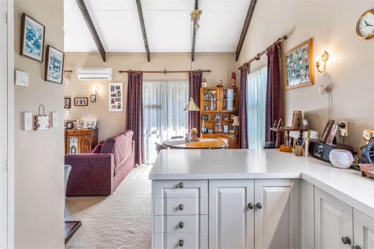 Photo of property in 2/49 Hay Street, Bromley, Christchurch, 8062