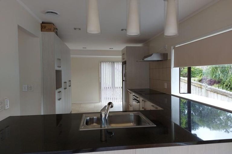 Photo of property in 59 Vintage Drive, Henderson, Auckland, 0612