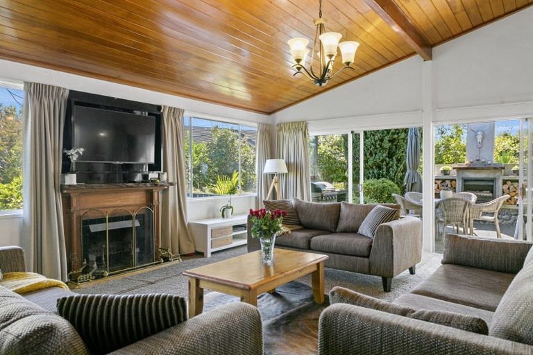 Photo of property in 11 Chesham Avenue, Waipahihi, Taupo, 3330