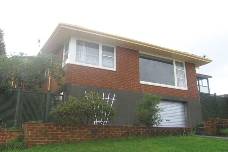 Photo of property in 101 Dowse Drive, Maungaraki, Lower Hutt, 5010