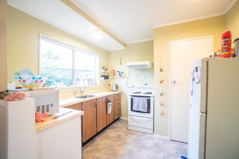 Photo of property in 25a Rosedale Crescent, Cloverlea, Palmerston North, 4412