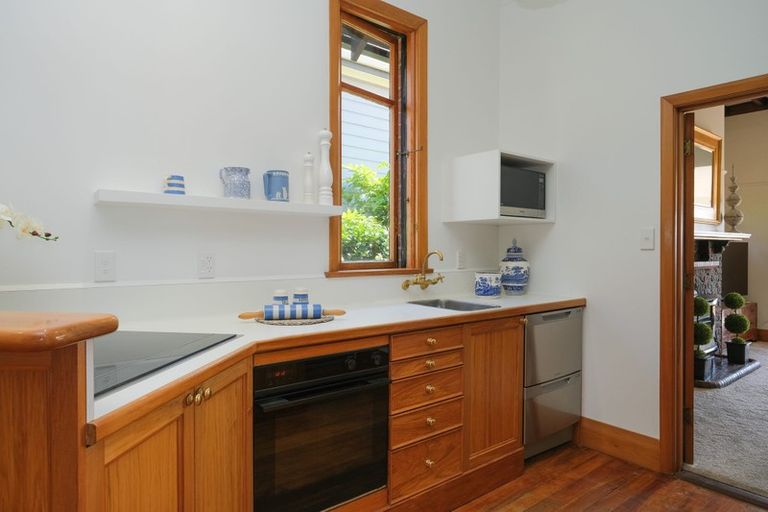 Photo of property in 11 Sheen Street, Roslyn, Dunedin, 9010