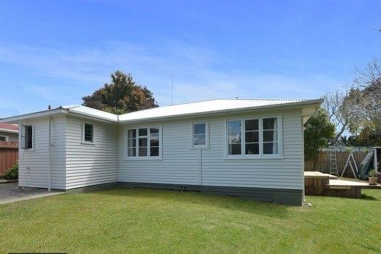 Photo of property in 12 Cartwright Road, Onerahi, Whangarei, 0110