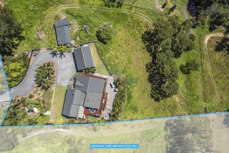 Photo of property in 305 Sturges Road, Henderson Valley, Auckland, 0612