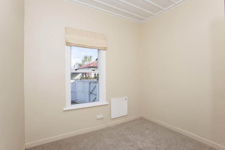 Photo of property in 26 Disraeli Street, Gisborne, 4010