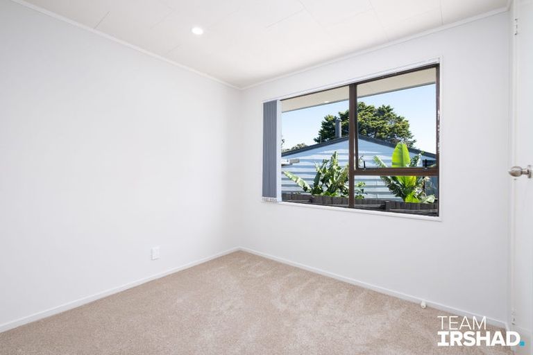Photo of property in 176 Finlayson Avenue, Clendon Park, Auckland, 2103