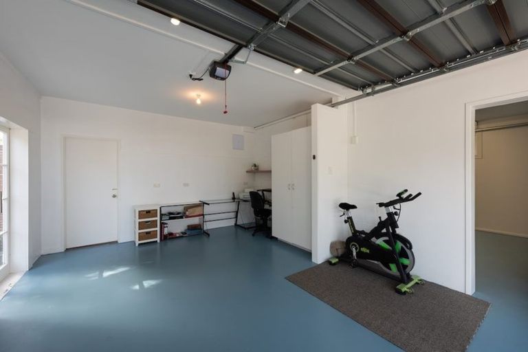 Photo of property in 2 Florance Avenue, Russell, 0202