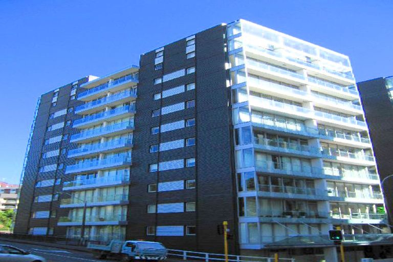 Photo of property in Montreaux Apartments, 6b/164 The Terrace, Wellington Central, Wellington, 6011