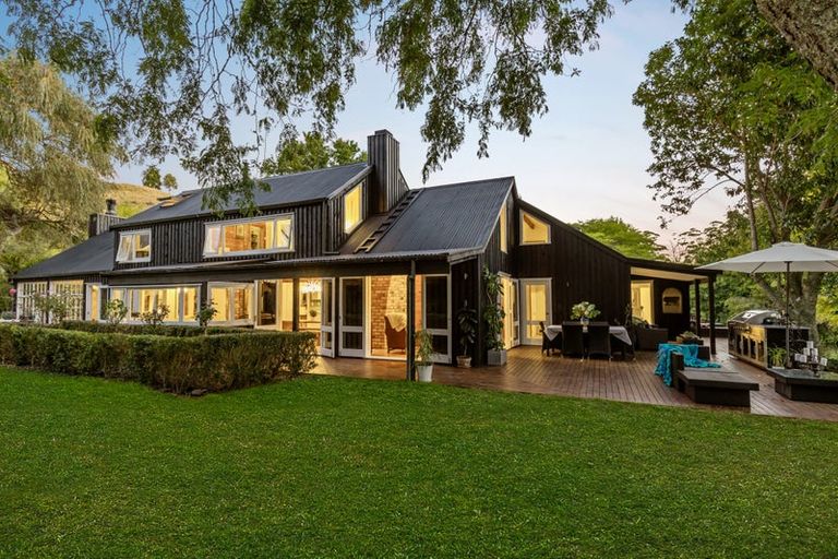 Photo of property in 186 Twilight Road, Clevedon, Papakura, 2582