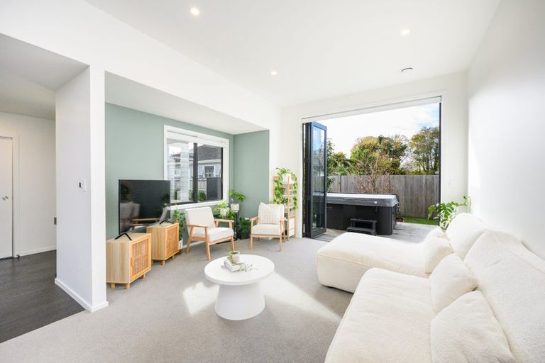 Photo of property in 18a East Street, Terrace End, Palmerston North, 4410