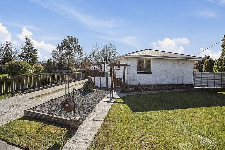 Photo of property in 11 Hamilton Street, East Gore, Gore, 9710