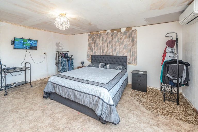 Photo of property in 40 Hussey Street, Waverley, 4510