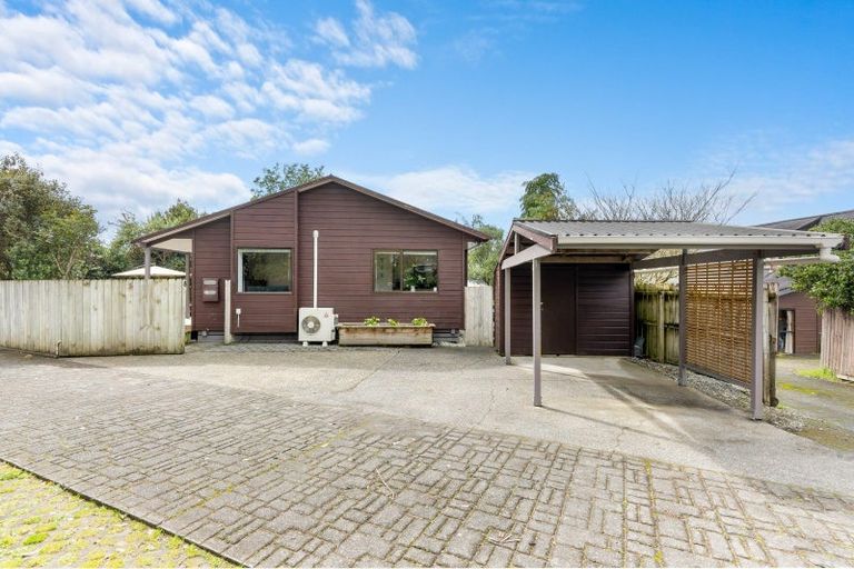 Photo of property in 8/390 West Coast Road, Glen Eden, Auckland, 0602