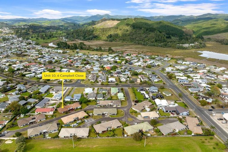 Photo of property in 10/6 Campbell Close, Whangamata, 3620