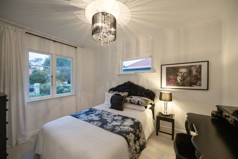 Photo of property in 12 Manuka Street, Hokowhitu, Palmerston North, 4410