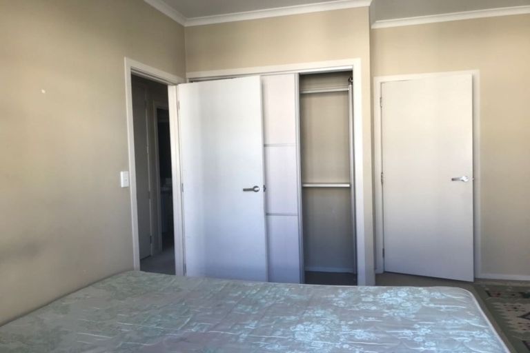 Photo of property in 4/11 Carlos Drive, Flat Bush, Auckland, 2016