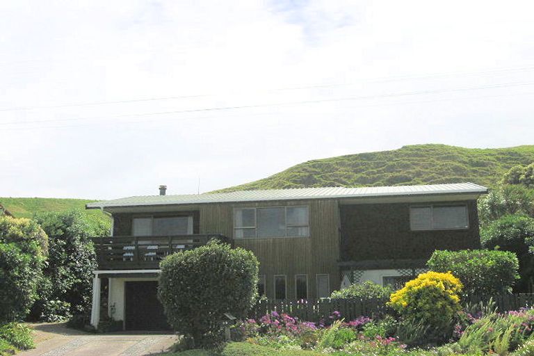Photo of property in 83 Moana Road, Okitu, Gisborne, 4010