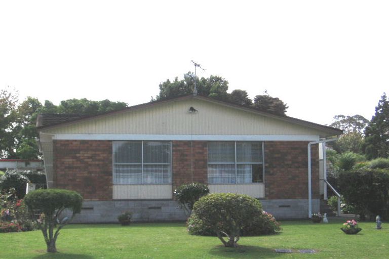 Photo of property in 1/19 Pinedale Place, Henderson, Auckland, 0610