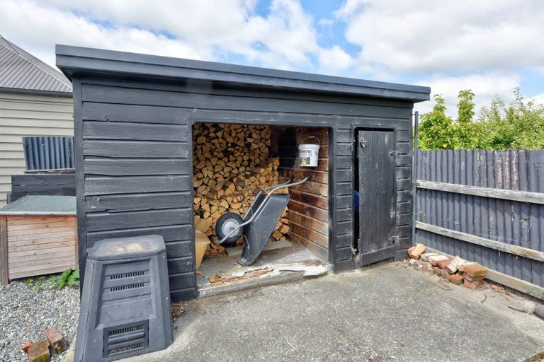 Photo of property in 22 William Street, Gore, 9710