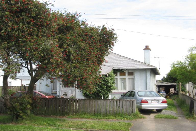 Photo of property in 1 Pharazyn Street, Gonville, Whanganui, 4500
