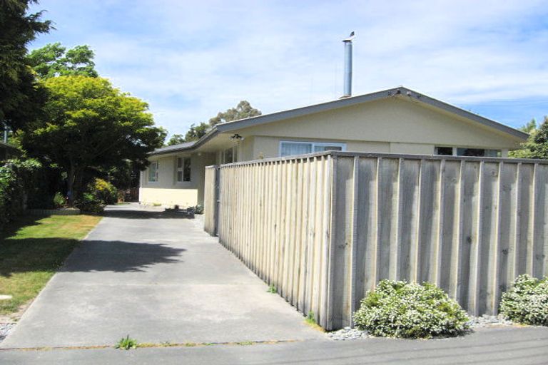 Photo of property in 36 Waitikiri Drive, Parklands, Christchurch, 8083