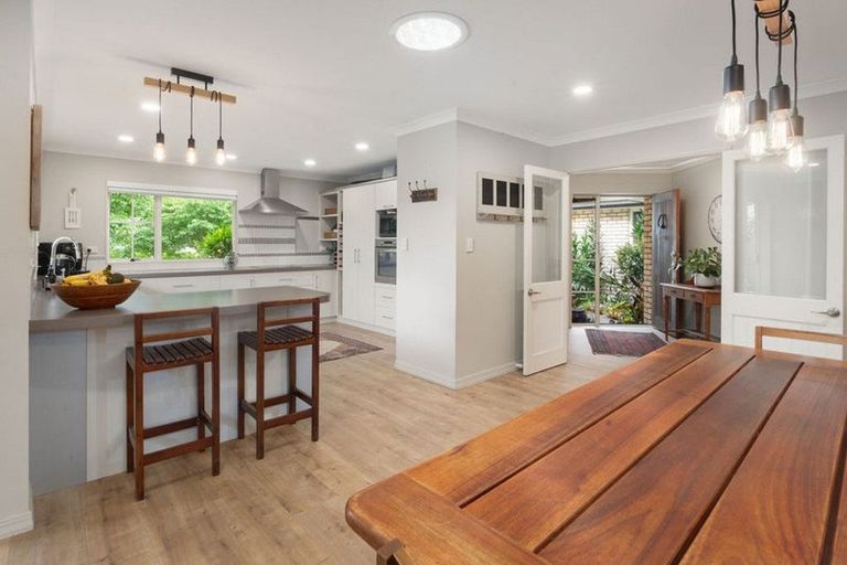 Photo of property in 2 Bransley Grove, Katikati, 3129