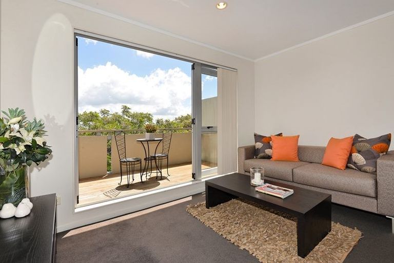 Photo of property in 325/26 Morningside Drive, Morningside, Auckland, 1025