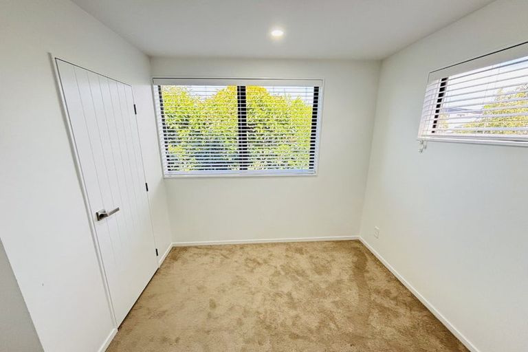Photo of property in 19c Farwood Drive, Henderson, Auckland, 0612