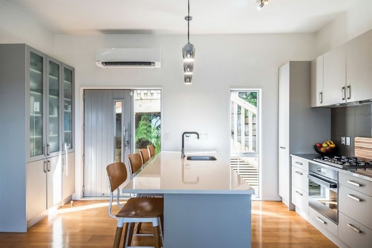 Photo of property in 300c Glenvar Road, Torbay, Auckland, 0630