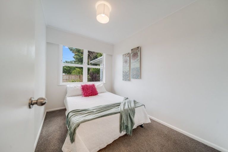 Photo of property in 16 Thornton Place, Melville, Hamilton, 3206