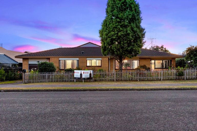 Photo of property in 2 Wells Avenue, Mount Maunganui, 3116