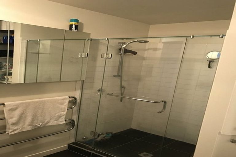 Photo of property in Montreaux, 164 The Terrace, Wellington Central, Wellington, 6011