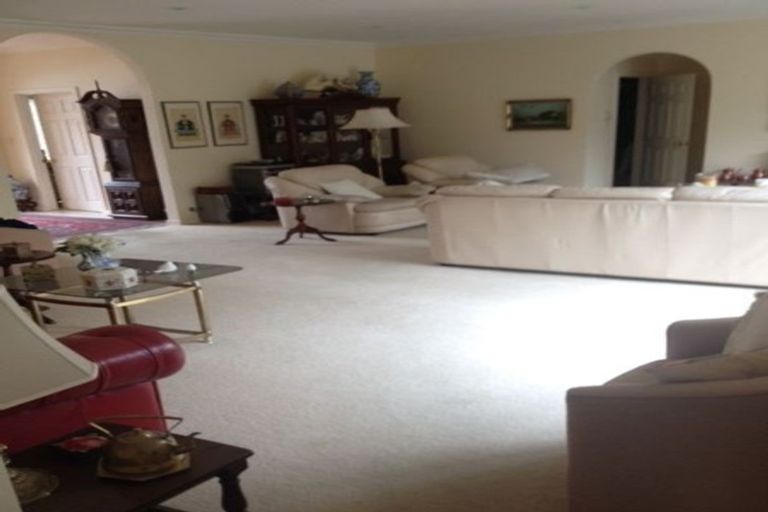 Photo of property in 12 Malin Place, Pinehill, Auckland, 0632