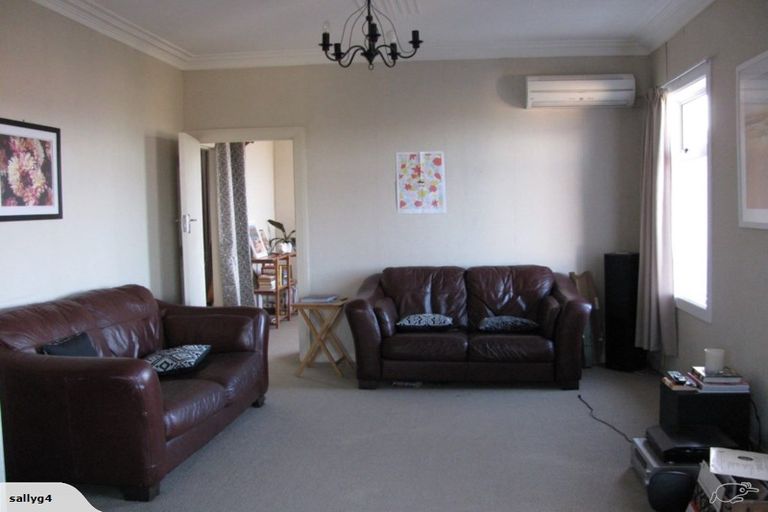 Photo of property in 50 Middleton Road, Kew, Dunedin, 9012