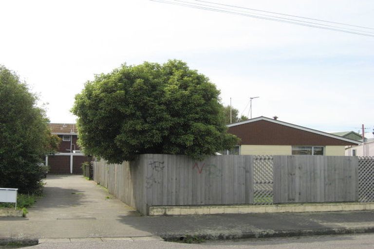 Photo of property in 4/53 Grenville Street, Waltham, Christchurch, 8011