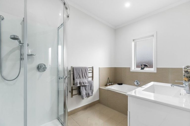 Photo of property in 72 Mataroa Crescent, Flagstaff, Hamilton, 3210