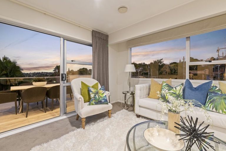 Photo of property in 9 Serrata Place, Browns Bay, Auckland, 0630