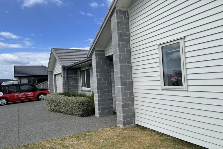 Photo of property in 19 Naeo Close, Papamoa Beach, Papamoa, 3118