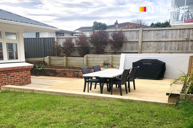 Photo of property in 15 Shandon Road, Vauxhall, Dunedin, 9013