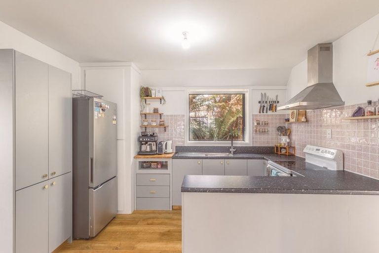 Photo of property in 33 Aurora Street, Hei Hei, Christchurch, 8042