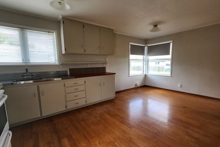 Photo of property in 74 Tatariki Street, Rosehill, Papakura, 2113
