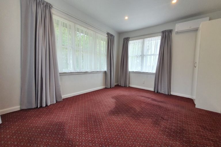Photo of property in 7 Straven Road, Riccarton, Christchurch, 8011